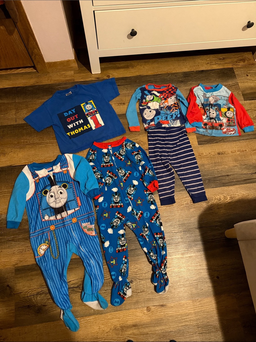 Thomas & Friends Blue and Red Kids Footed One-Pieces and Tops
